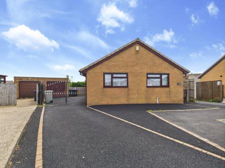 2 bedroom Detached bungalow for sale in The Green, Mablethorpe, LN12