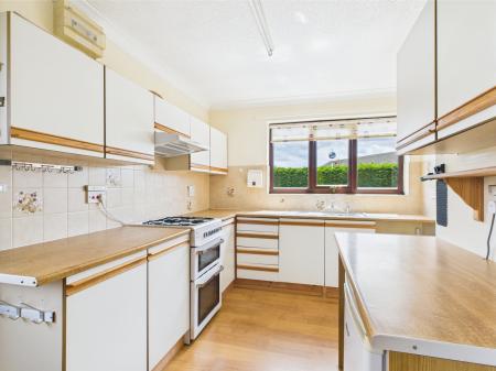 2 bedroom Detached bungalow for sale in The Green, Mablethorpe, LN12