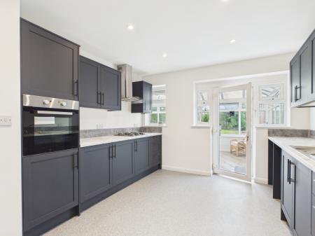 4 bedroom Bungalow for sale in Victoria Road, Mablethorpe, LN12