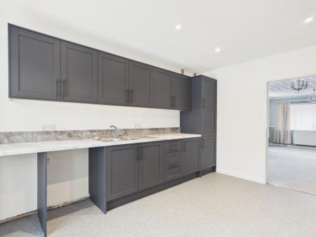 4 bedroom Bungalow for sale in Victoria Road, Mablethorpe, LN12
