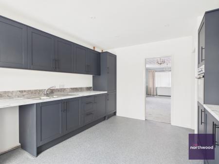 4 bedroom Bungalow for sale in Victoria Road, Mablethorpe, LN12