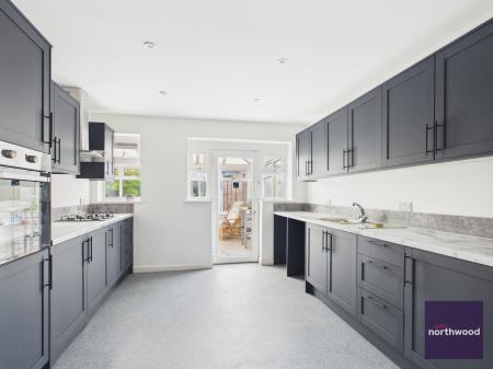 4 bedroom Bungalow for sale in Victoria Road, Mablethorpe, LN12