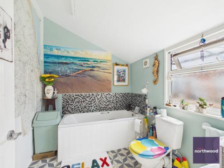 4 bedroom Bungalow for sale in Regent Road, Mablethorpe, LN12