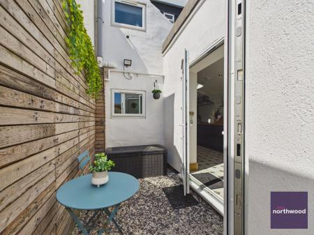 5 bedroom Terraced House for sale in Fitzwilliam Street, Mablethorpe, LN12