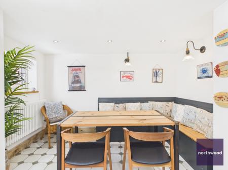 5 bedroom Terraced House for sale in Fitzwilliam Street, Mablethorpe, LN12