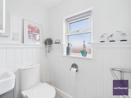 5 bedroom Terraced House for sale in Fitzwilliam Street, Mablethorpe, LN12