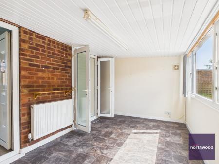 2 bedroom Semi-detached house for sale in Harris Boulevard, Mablethorpe, LN12