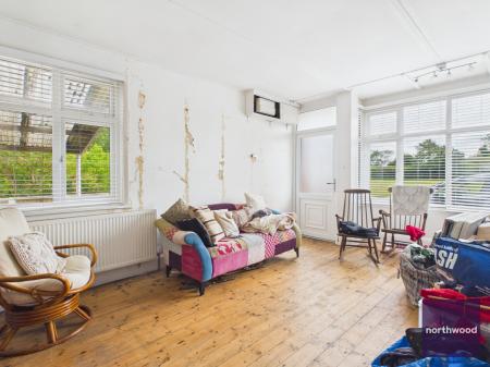 4 bedroom Detached house for sale in Main Road, Alford, LN13