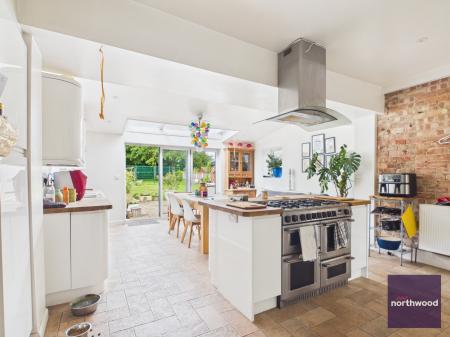 4 bedroom Detached house for sale in Main Road, Alford, LN13