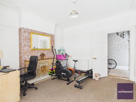 6 bedroom Semi-detached house for sale in Victoria Road, Mablethorpe, LN12