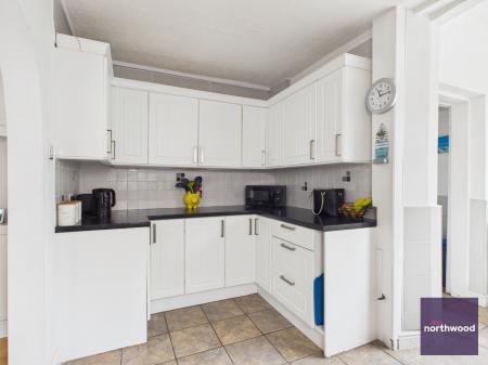 6 bedroom Semi-detached house for sale in Victoria Road, Mablethorpe, LN12