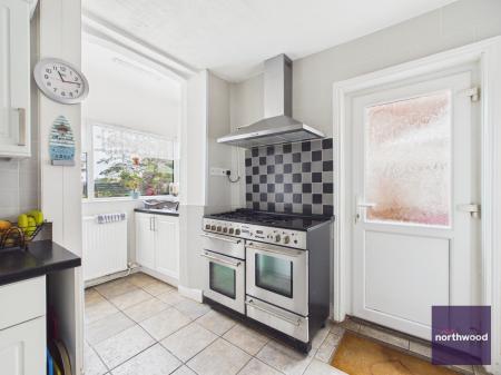 6 bedroom Semi-detached house for sale in Victoria Road, Mablethorpe, LN12