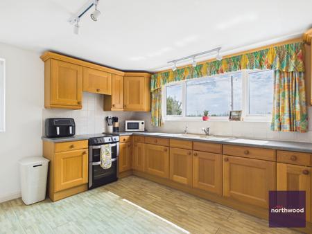 3 bedroom Detached bungalow for sale in Pinfold Lane, Alford, LN13