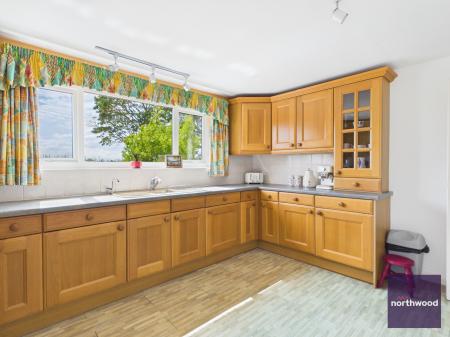 3 bedroom Detached bungalow for sale in Pinfold Lane, Alford, LN13