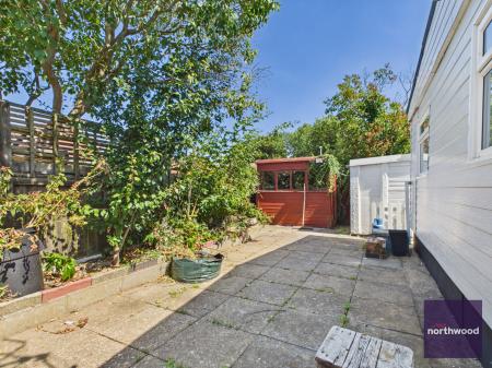 2 bedroom Park home for sale in Seahaven Springs, Mablethorpe, LN12