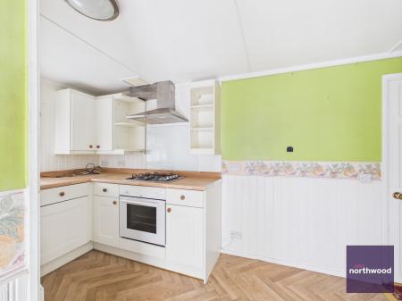 2 bedroom Park home for sale in Seahaven Springs, Mablethorpe, LN12