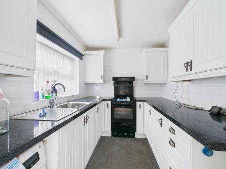 2 bedroom Semi-detached bungalow for sale in Camelot Court, Sutton on Sea, LN12