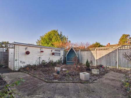2 bedroom Detached bungalow for sale in Camelot Gardens, Sutton on Sea, LN12