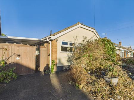 2 bedroom Detached bungalow for sale in Camelot Gardens, Sutton on Sea, LN12