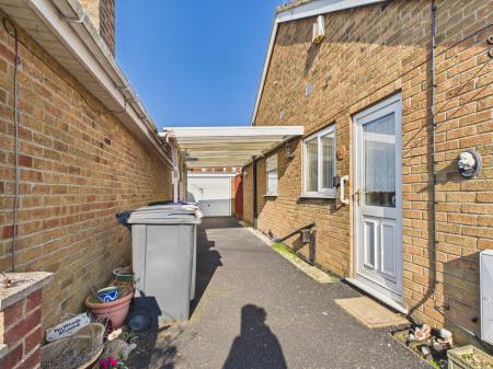 2 bedroom Detached bungalow for sale in Camelot Gardens, Sutton on Sea, LN12