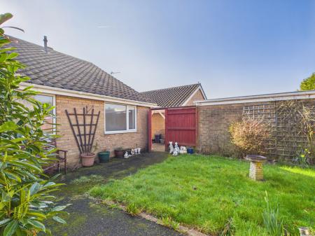2 bedroom Detached bungalow for sale in Camelot Gardens, Sutton on Sea, LN12