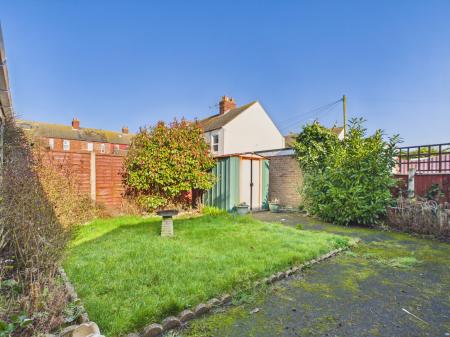 2 bedroom Detached bungalow for sale in Camelot Gardens, Sutton on Sea, LN12