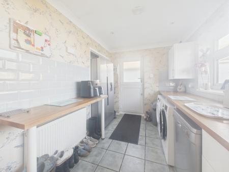 3 bedroom Detached bungalow for sale in Kipling Drive, Sandilands, LN12