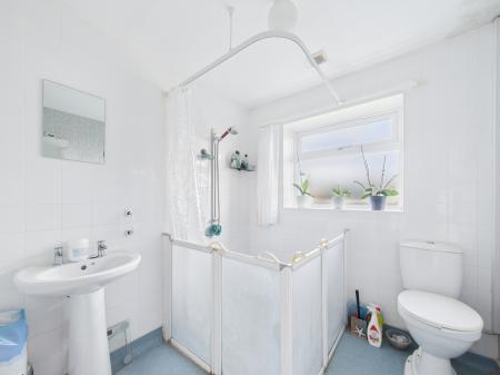 3 bedroom Detached bungalow for sale in Kipling Drive, Sandilands, LN12