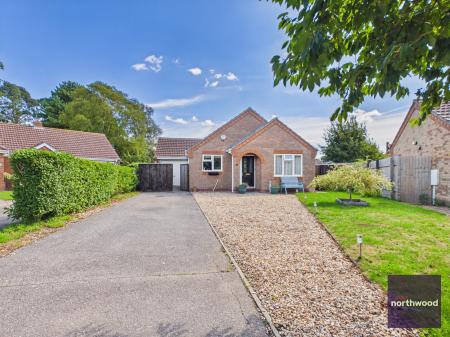 3 bedroom Bungalow for sale in Stapes Garth, Louth, LN11
