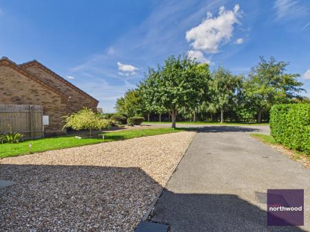 3 bedroom Bungalow for sale in Stapes Garth, Louth, LN11