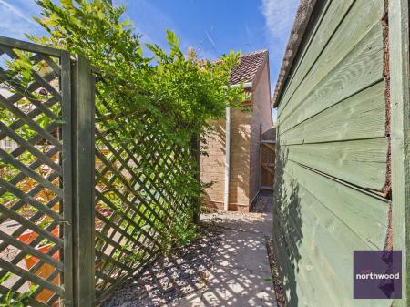 3 bedroom Bungalow for sale in Stapes Garth, Louth, LN11