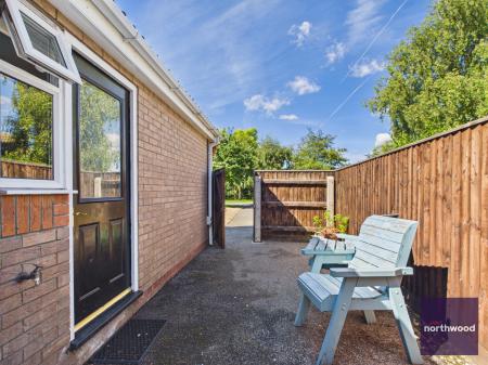 3 bedroom Bungalow for sale in Stapes Garth, Louth, LN11