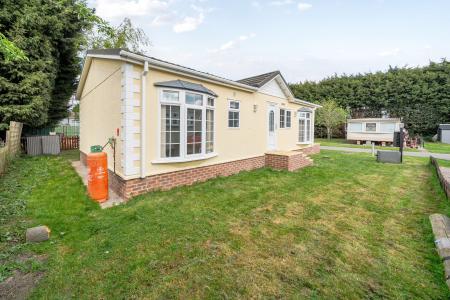 2 bedroom Park home for sale in Chapel Farm Park, Horncastle, LN4