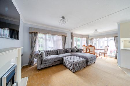2 bedroom Park home for sale in Chapel Farm Park, Horncastle, LN4