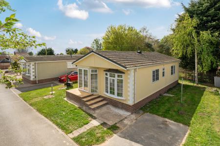 2 bedroom Park home for sale in Chapel Farm Park, Horncastle, LN4