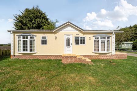 2 bedroom Park home for sale in Chapel Farm Park, Horncastle, LN4