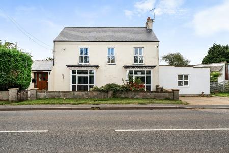 5 bedroom Detached house for sale in Main Street, North Kyme, LN4