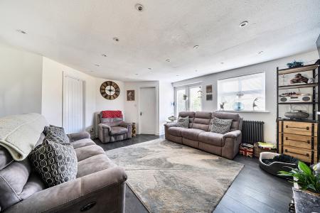 5 bedroom Detached house for sale in Main Street, North Kyme, LN4