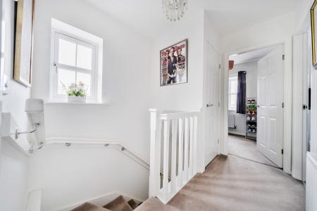 3 bedroom Semi-detached house for sale in Pitsford Close, Lincoln, LN5