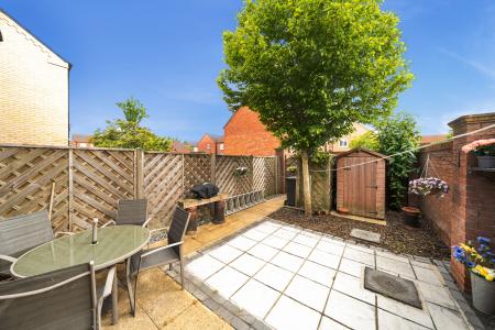 3 bedroom Semi-detached house for sale in Pitsford Close, Lincoln, LN5