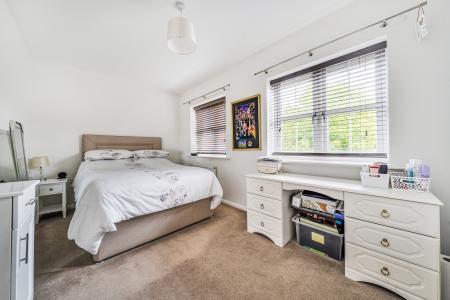 3 bedroom Semi-detached house for sale in Pitsford Close, Lincoln, LN5