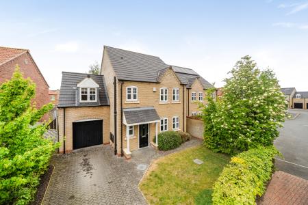 4 bedroom Detached house for sale in Rutland Avenue, Waddington, Lincoln, LN5
