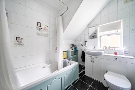 2 bedroom Semi-detached house for sale in Skirth Road, Billinghay, LN4