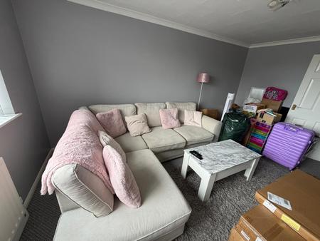 2 bedroom Flat to let in Redwood Drive, Waddington, Lincoln, LN5