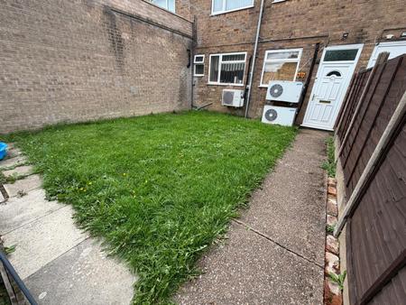 2 bedroom Flat to let in Redwood Drive, Waddington, Lincoln, LN5