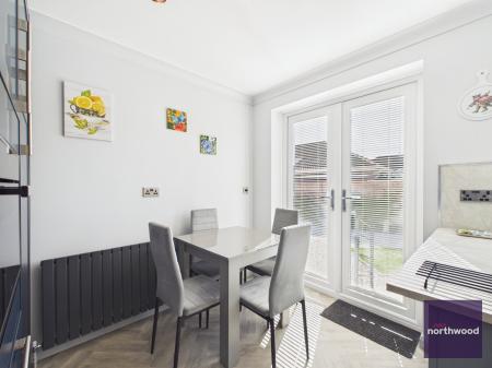 3 bedroom Detached bungalow for sale in Henshaw Avenue, Sutton on Sea, LN12