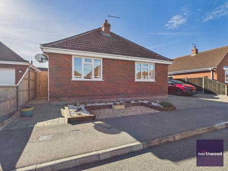 3 bedroom Detached bungalow for sale in Henshaw Avenue, Sutton on Sea, LN12