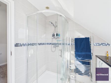 3 bedroom Detached bungalow for sale in Henshaw Avenue, Sutton on Sea, LN12