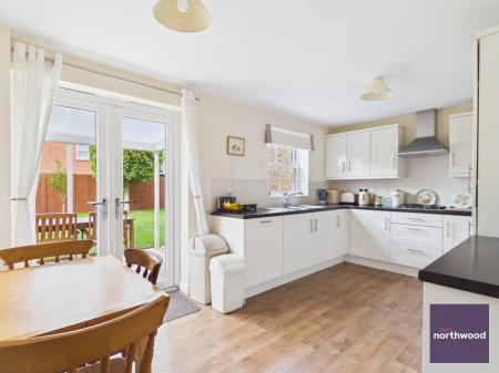 4 bedroom Detached house for sale in Alder Place, Alford, LN13