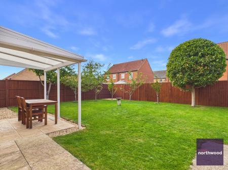 4 bedroom Detached house for sale in Alder Place, Alford, LN13